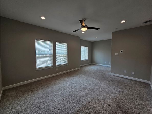 915 W 35th Street B, Houston TX 77018