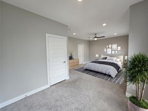 915 W 35th Street B, Houston TX 77018