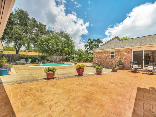 2523 Wind Fall Lane, Sugar Land TX 77479