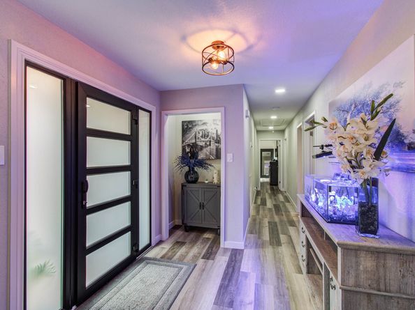 428 E Fair Harbor Lane, Houston TX 77079