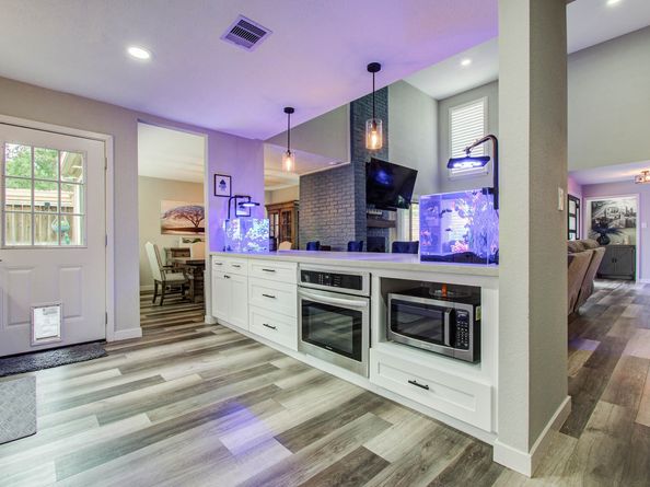 428 E Fair Harbor Lane, Houston TX 77079