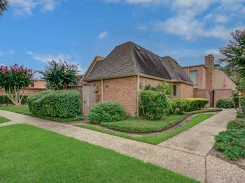428 E Fair Harbor Lane