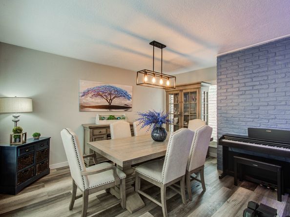 428 E Fair Harbor Lane, Houston TX 77079