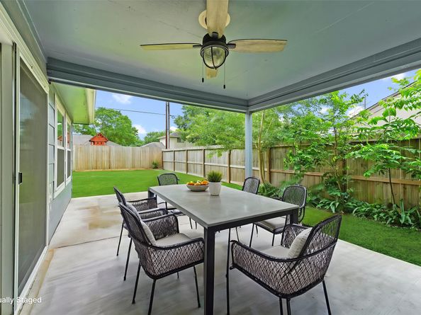 417 W Hillary Circle, Sugar Land TX 77498