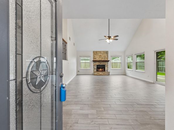 417 W Hillary Circle, Sugar Land TX 77498