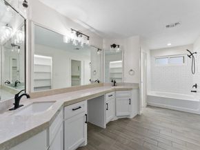417 W Hillary Circle, Sugar Land TX 77498