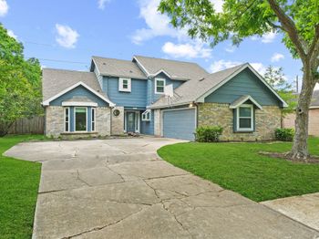417 W Hillary Circle