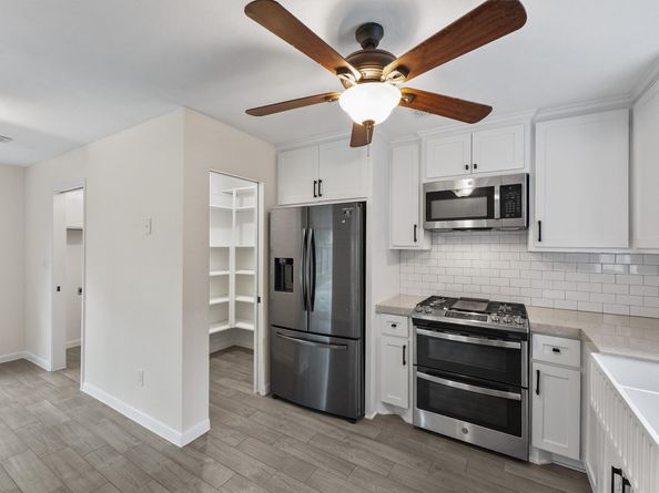 417 W Hillary Circle, Sugar Land TX 77498