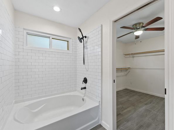 417 W Hillary Circle, Sugar Land TX 77498