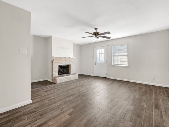 6358 Creekbend Drive 102, Houston TX 77096