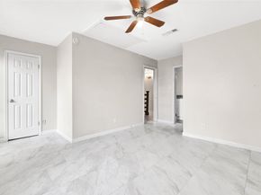 6358 Creekbend Drive 102, Houston TX 77096