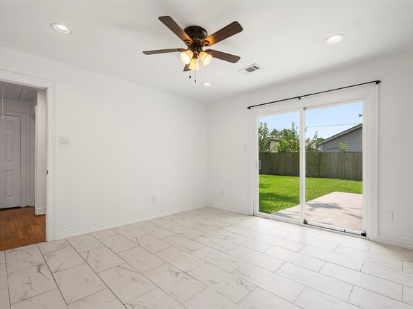 706 Jerry Street, Houston TX 77022