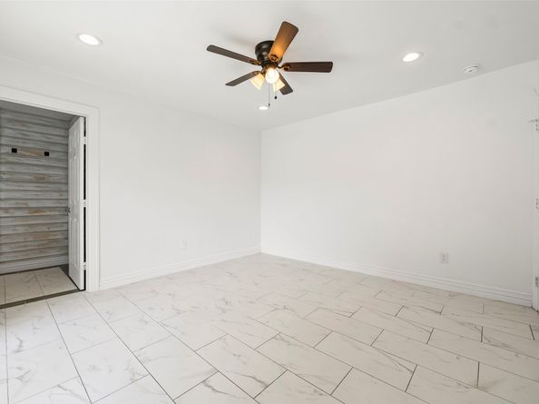 706 Jerry Street, Houston TX 77022