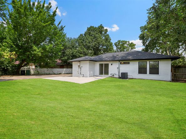 706 Jerry Street, Houston TX 77022