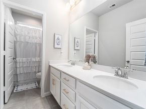 4101 Split Ivy Drive, Houston TX 77080