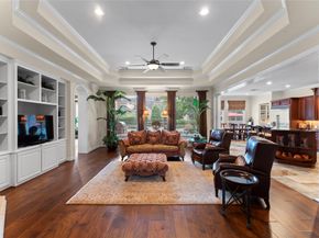 7 N BANTAM WOODS Drive, The Woodlands TX 77382