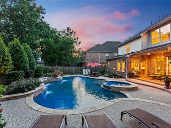 7 N BANTAM WOODS Drive