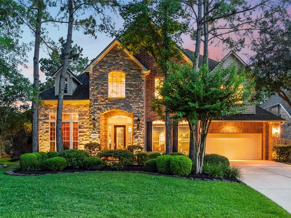 7 N BANTAM WOODS Drive, The Woodlands TX 77382