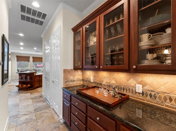 7 N BANTAM WOODS Drive, The Woodlands TX 77382