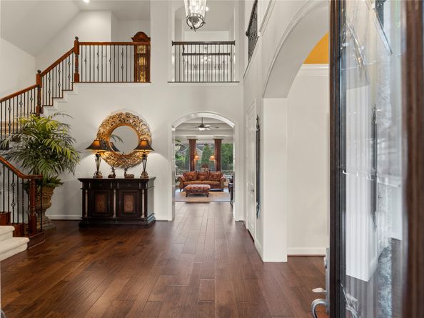 7 N BANTAM WOODS Drive, The Woodlands TX 77382