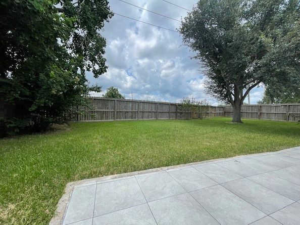 2726 Mesquite Drive, Sugar Land TX 77479