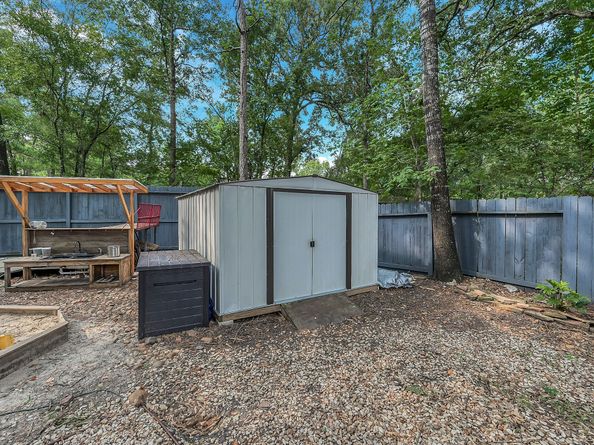 6 Prairie Oak Drive, Conroe TX 77385
