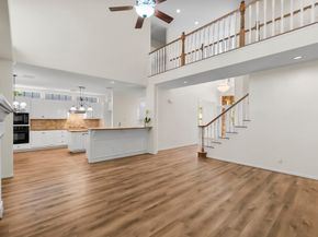 78 N Cochrans Green Circle, The Woodlands TX 77381