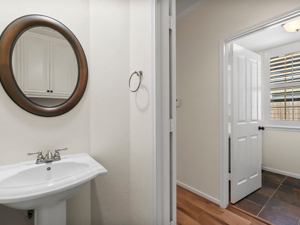 78 N Cochrans Green Circle, The Woodlands TX 77381