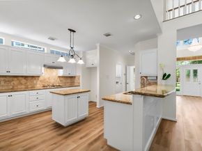 78 N Cochrans Green Circle, Spring TX 77381