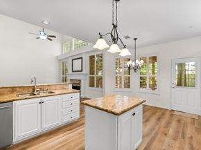 78 N Cochrans Green Circle, Spring TX 77381