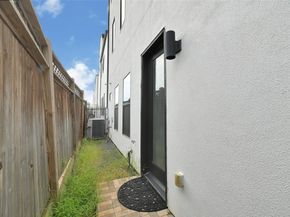 11011 Jardin Des Circle, Houston TX 77043
