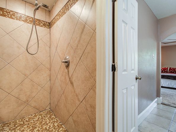 8002 Carolwood Drive, Houston TX 77028