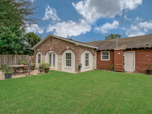 8002 Carolwood Drive, Houston TX 77028