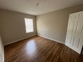 6401 Skyline Drive 5, Houston TX 77057