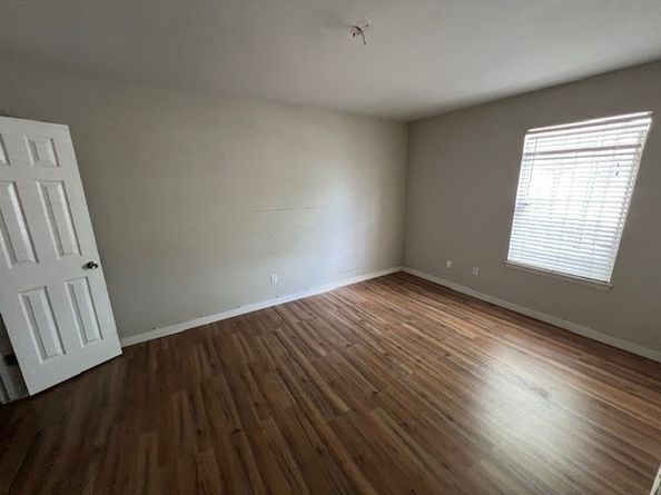 6401 Skyline Drive 5, Houston TX 77057