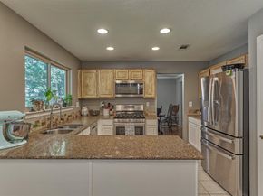 100 W Rainbow Ridge Circle, The Woodlands TX 77381