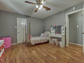 100 W Rainbow Ridge Circle, The Woodlands TX 77381