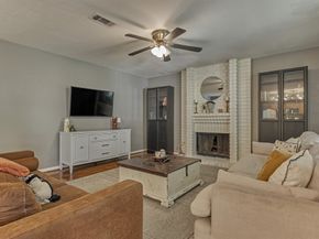 100 W Rainbow Ridge Circle, The Woodlands TX 77381