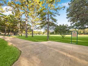 7671 Ameswood Road, Houston TX 77095