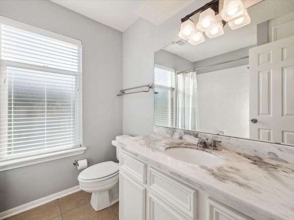 7671 Ameswood Road, Houston TX 77095