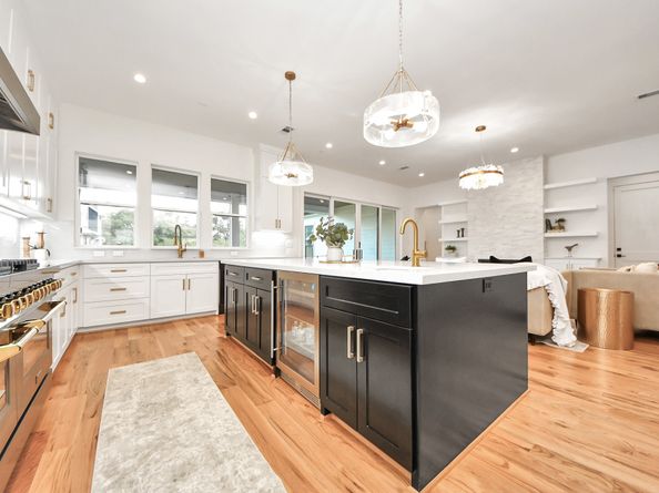 1107 Grovewood Lane, Houston TX 77008