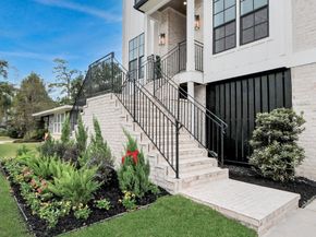 1107 Grovewood Lane, Houston TX 77008