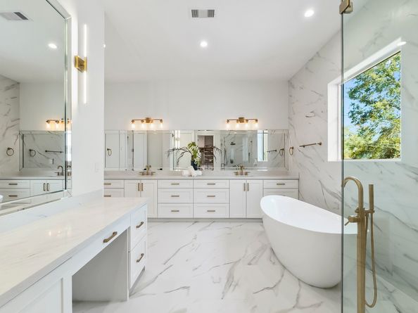 1107 Grovewood Lane, Houston TX 77008