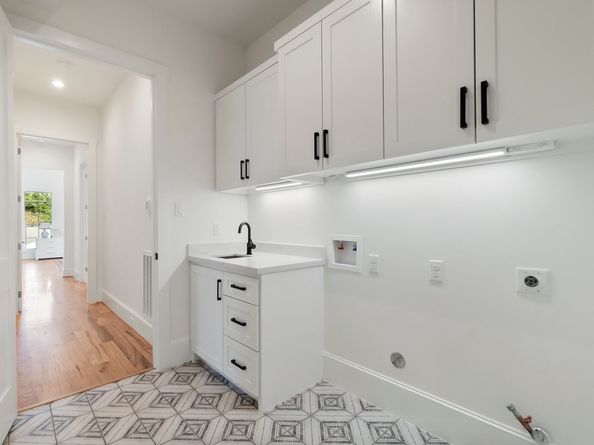 1107 Grovewood Lane, Houston TX 77008