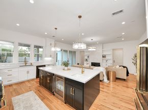 1107 Grovewood Lane, Houston TX 77008