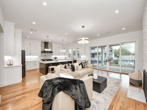 1107 Grovewood Lane, Houston TX 77008