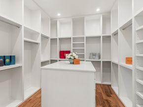 1107 Grovewood Lane, Houston TX 77008