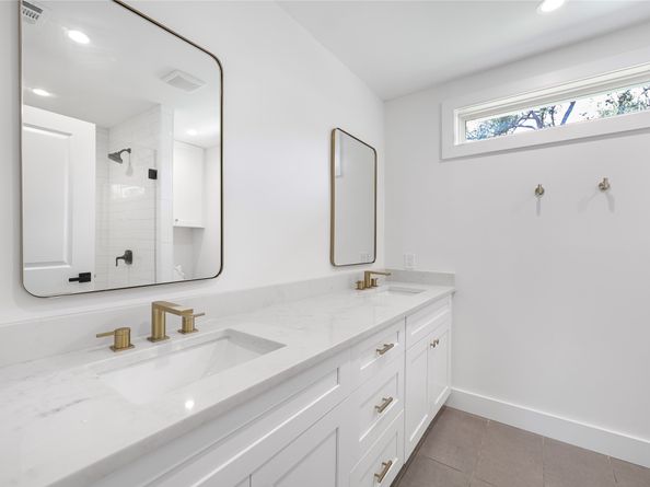 8416 Montridge Drive, Houston TX 77055