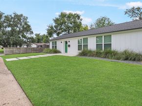 8416 Montridge Drive, Houston TX 77055