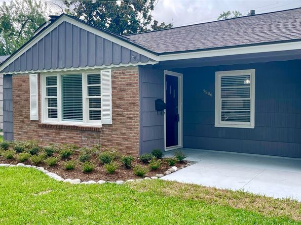 5905 Darnell Street, Houston TX 77074